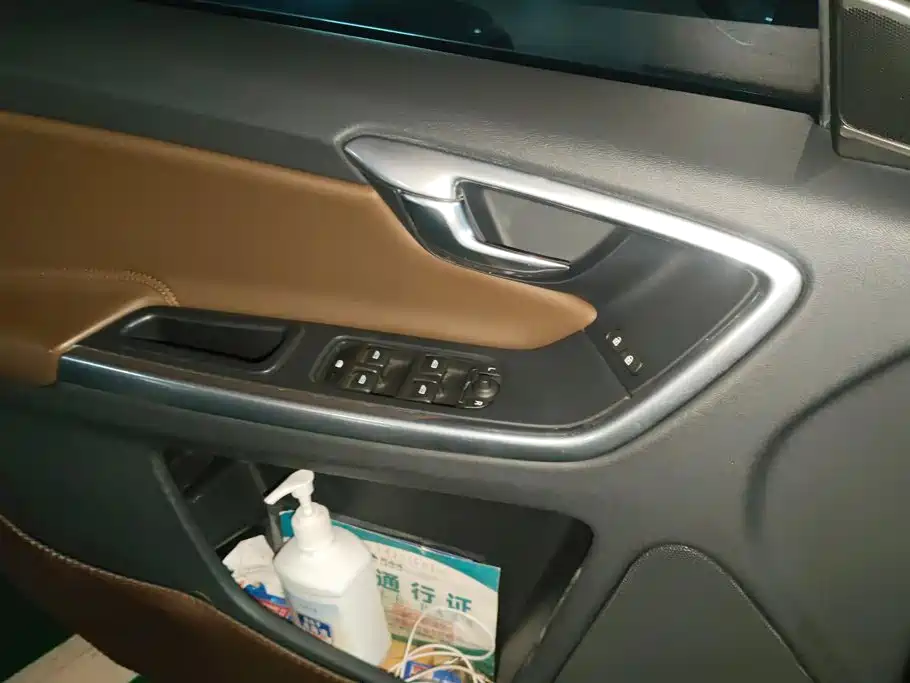 Volvo XC60 — миниатюра 7