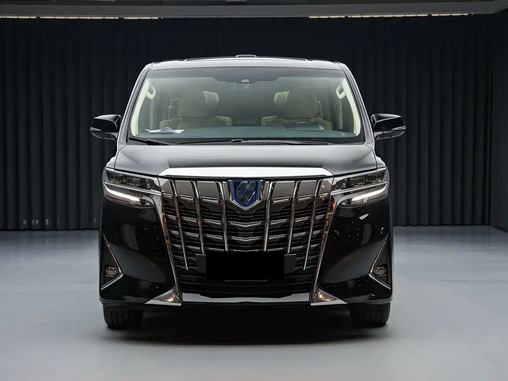 Toyota Alphard — миниатюра 2