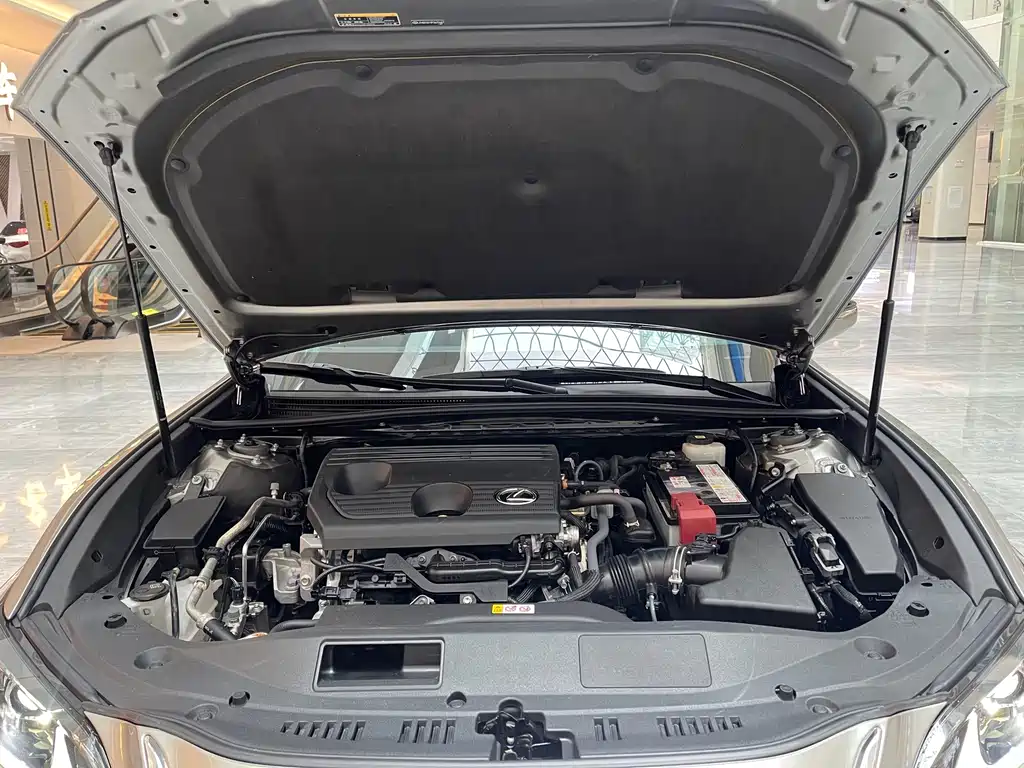 Lexus ES — миниатюра 14