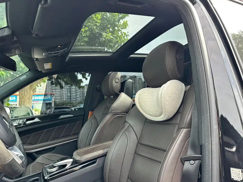 Mercedes-Benz GLS AMG — миниатюра 11