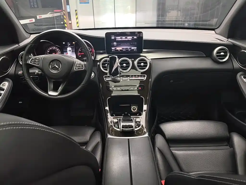 Mercedes-Benz GLC — миниатюра 10