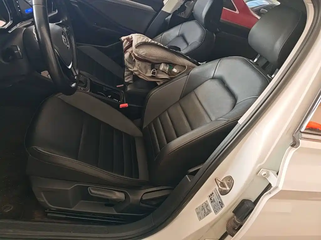 Volkswagen Sagitar — миниатюра 15
