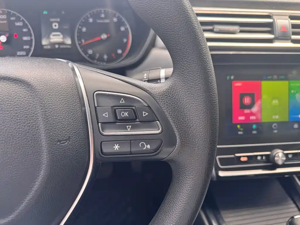 Roewe i5 — миниатюра 15