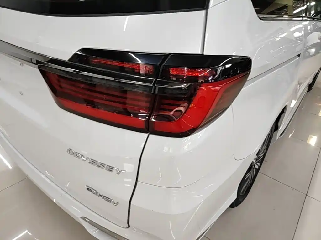 Honda Odyssey — миниатюра 8