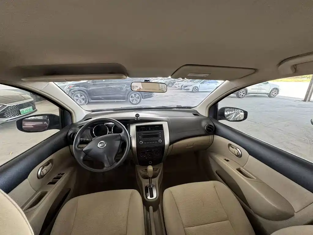 Nissan Livina — миниатюра 5