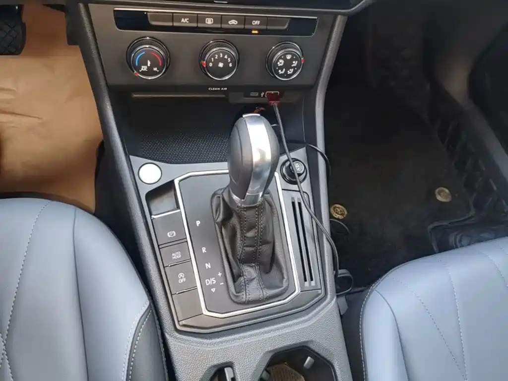 Volkswagen Lavida — миниатюра 14