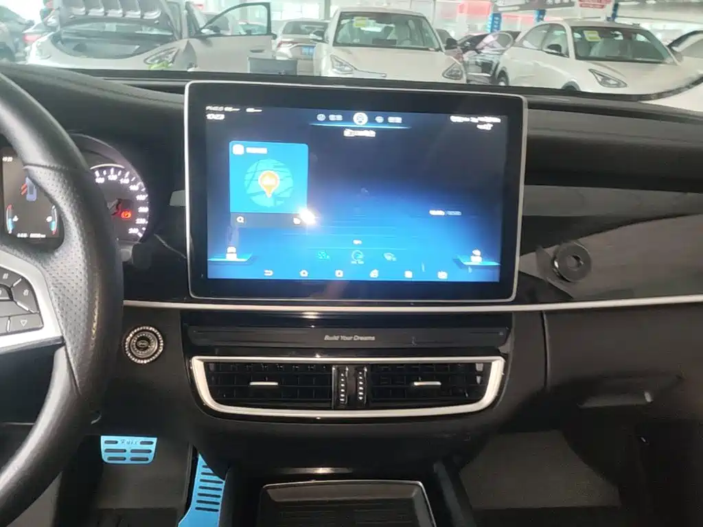 BYD MAX — миниатюра 13