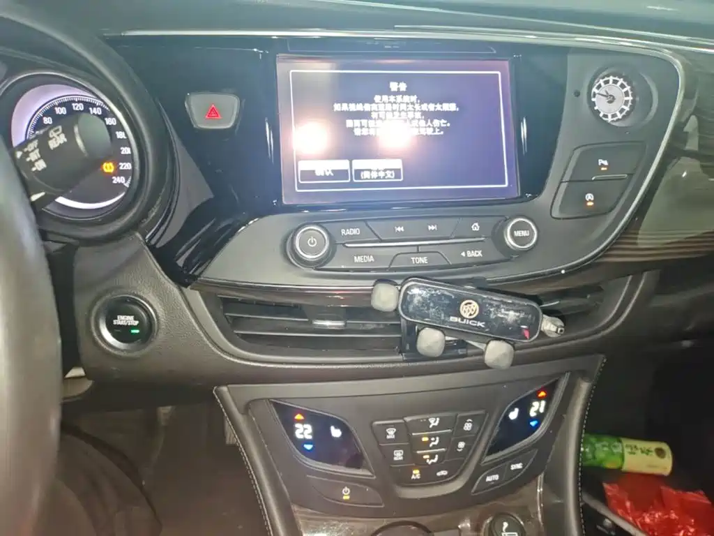 Buick Envision Plus — миниатюра 13