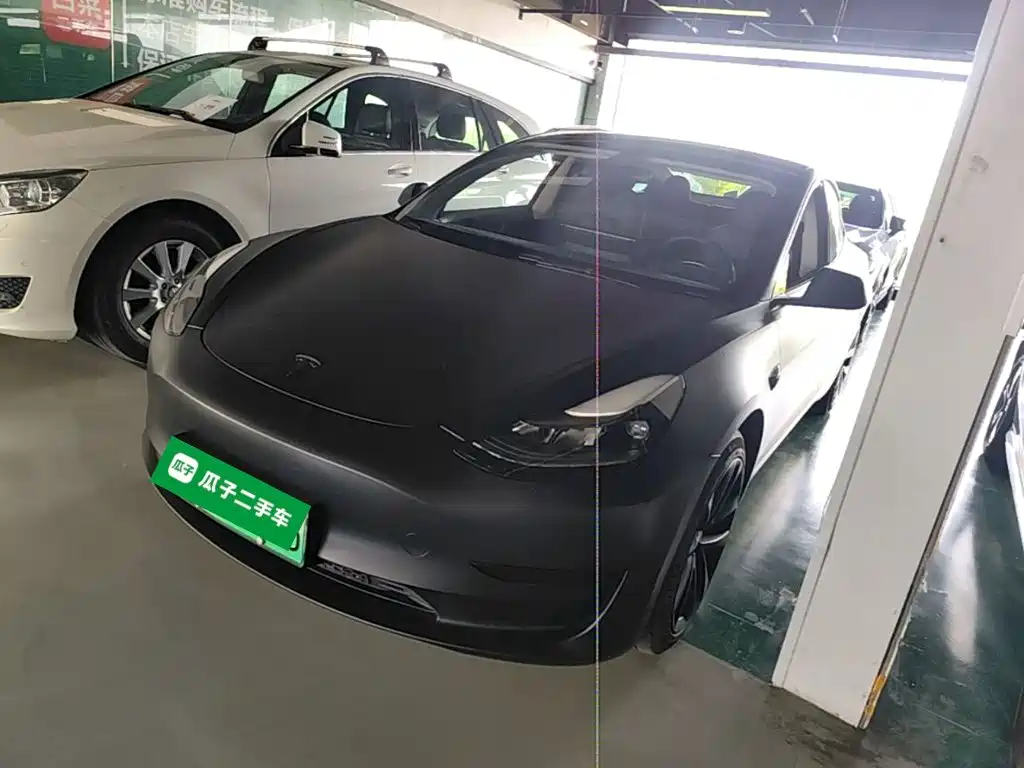 Tesla Model 3 — миниатюра 2