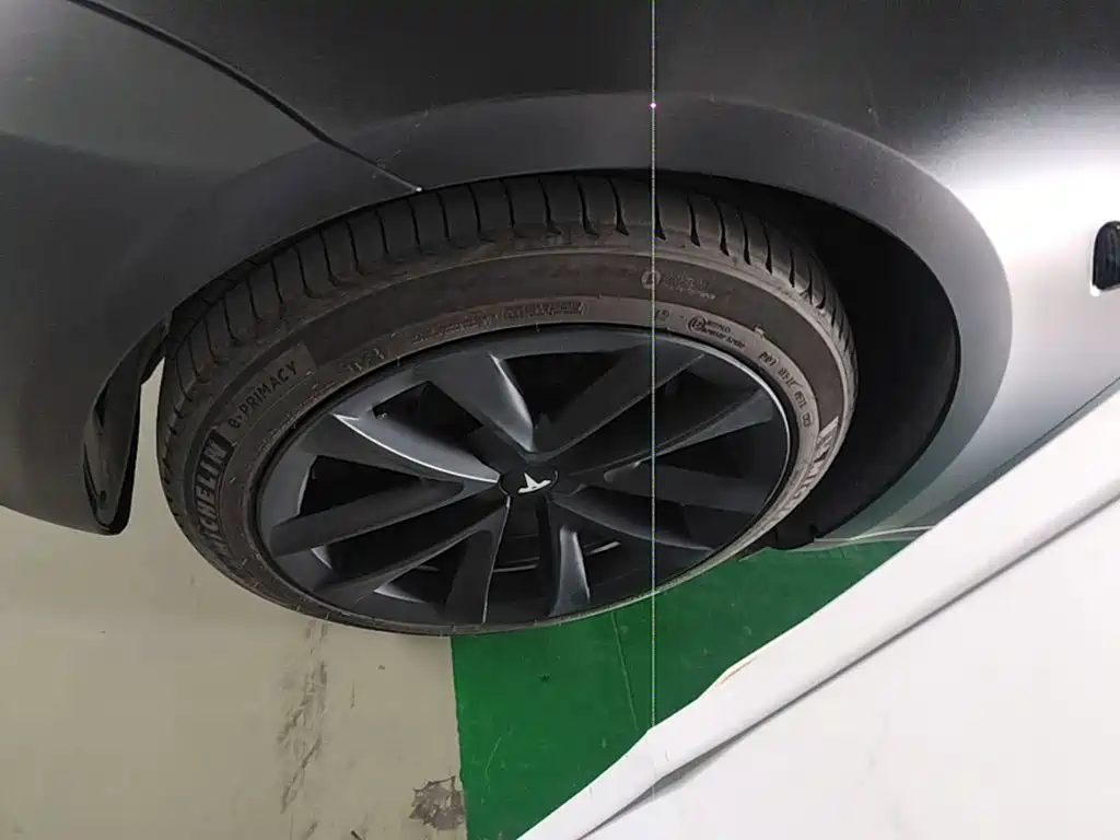 Tesla Model 3 — миниатюра 23