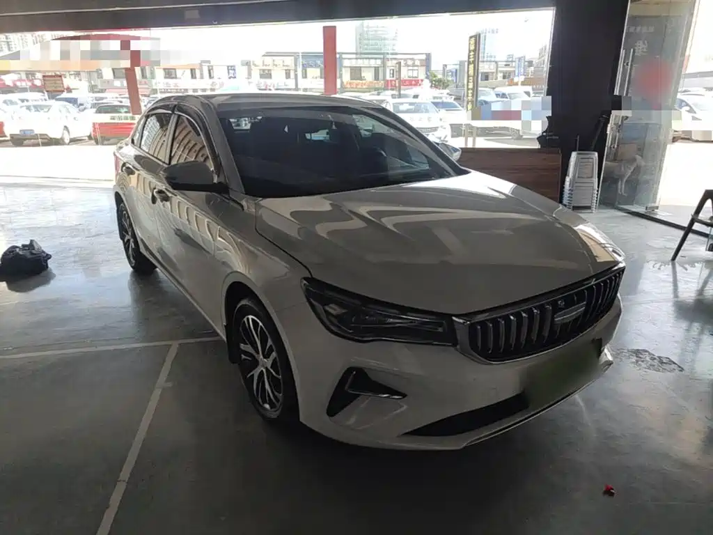 Geely Emgrand — миниатюра 4