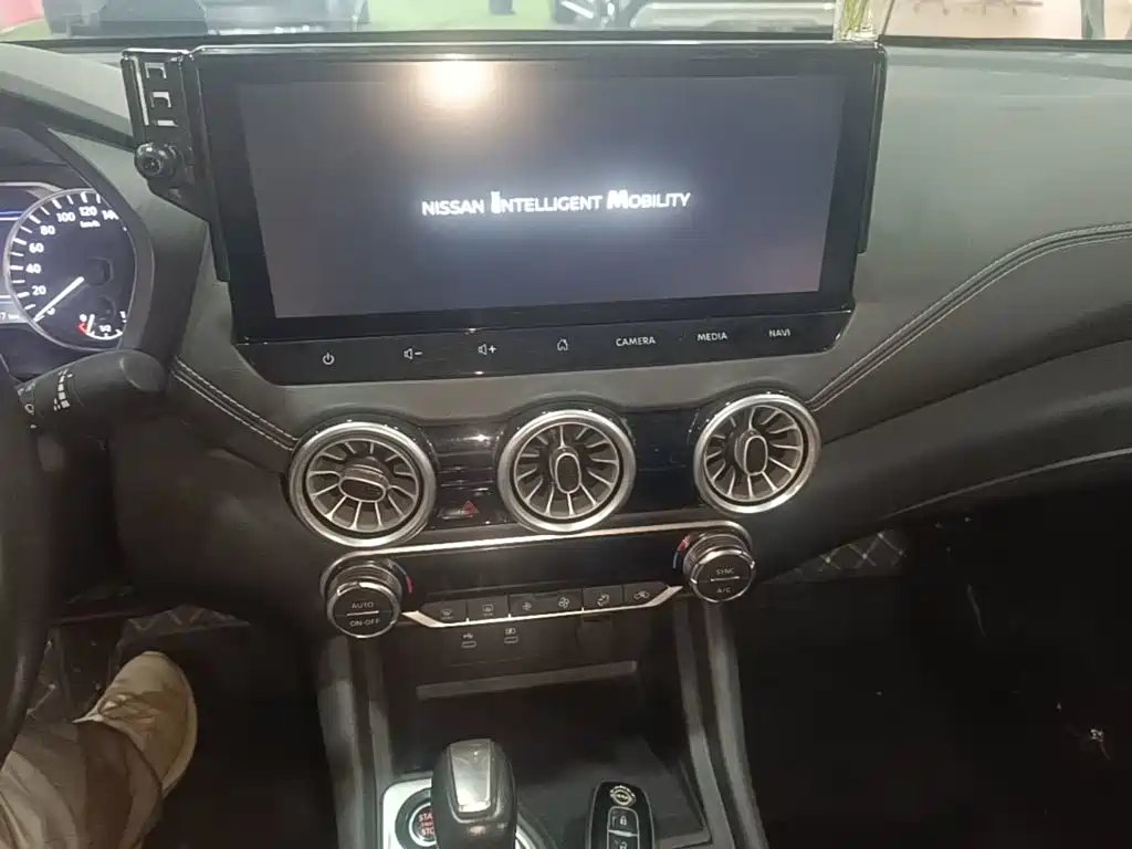 Nissan Sylphy — миниатюра 13