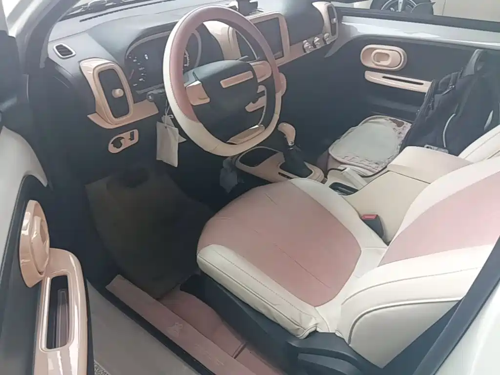 Roewe Clever — миниатюра 16