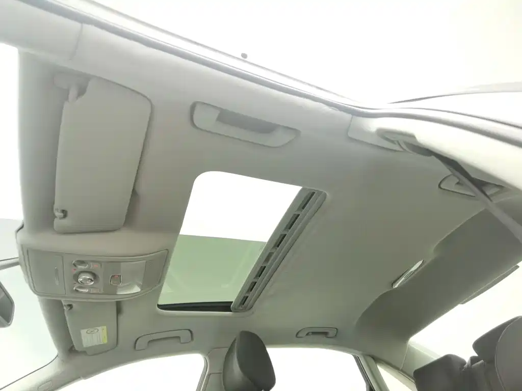Audi A4L — миниатюра 14