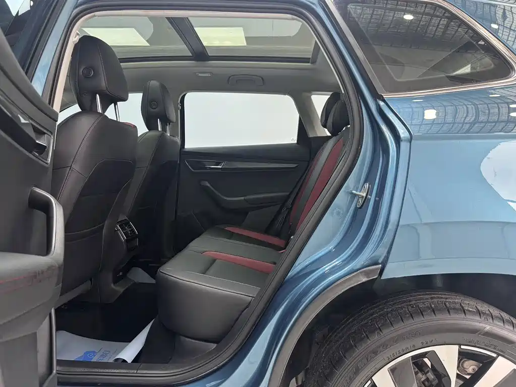 Skoda Karoq — миниатюра 11