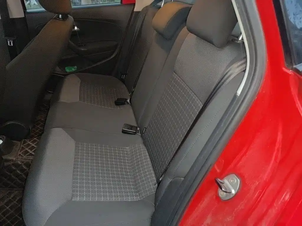 Volkswagen Polo — миниатюра 18