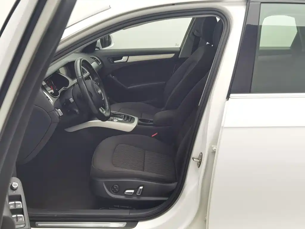Audi A4L — миниатюра 10