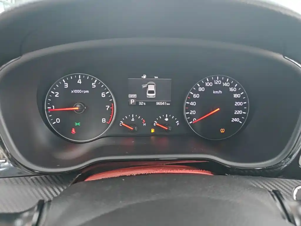 Kia K4 — миниатюра 12