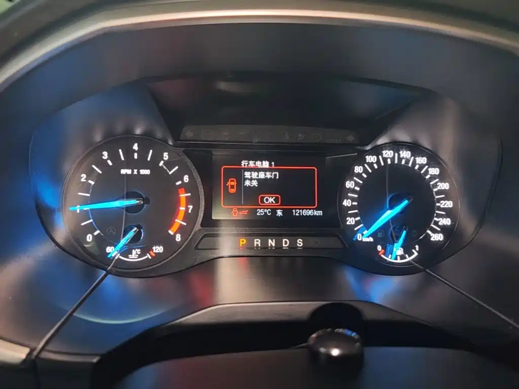 Ford Edge — миниатюра 12