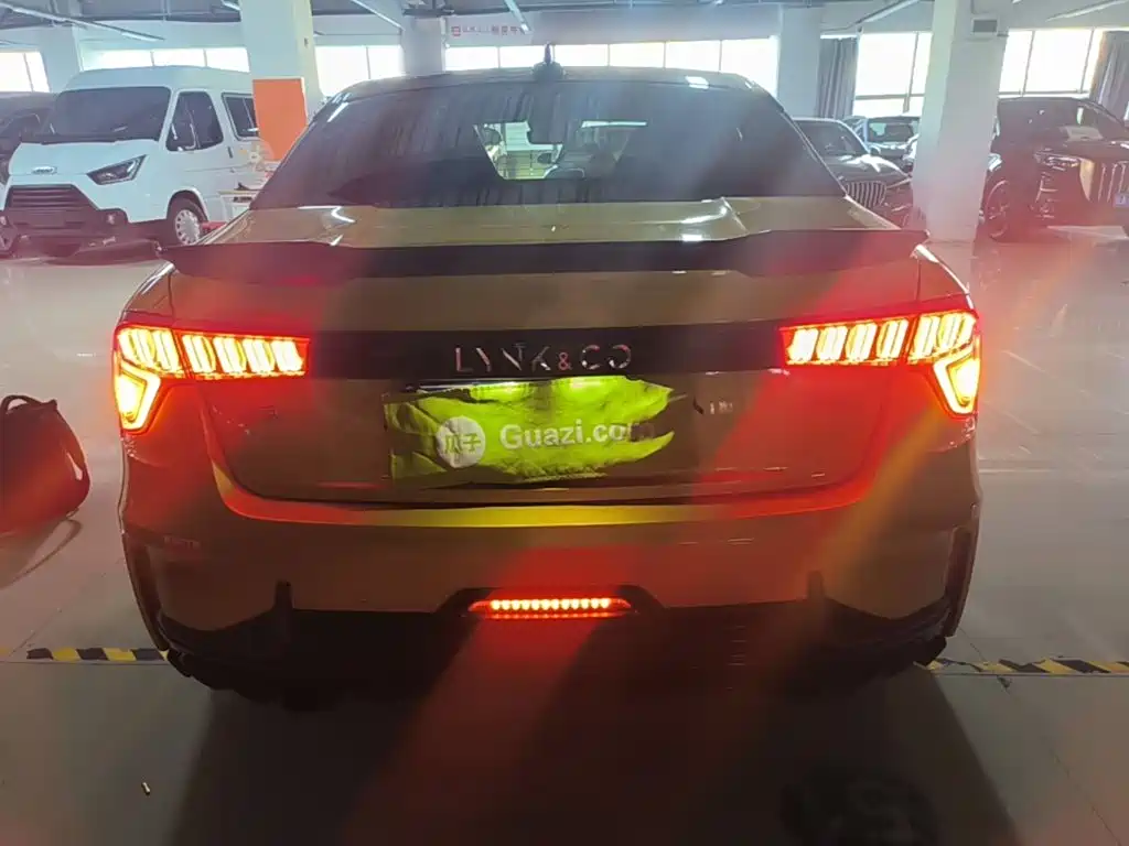 Lynk & Co 03 — миниатюра 6