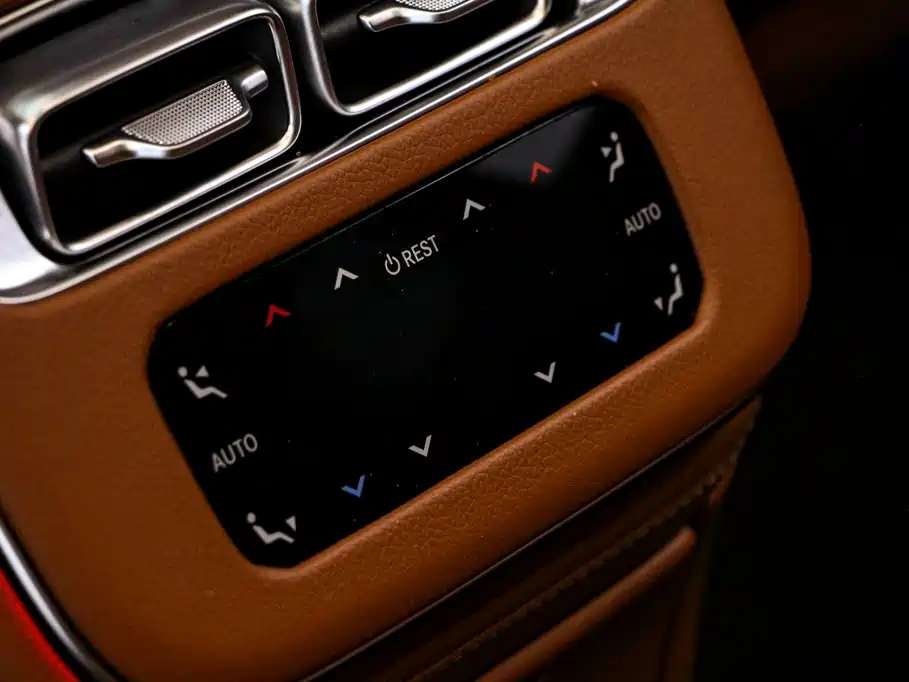 Mercedes-Benz S-Class — миниатюра 18
