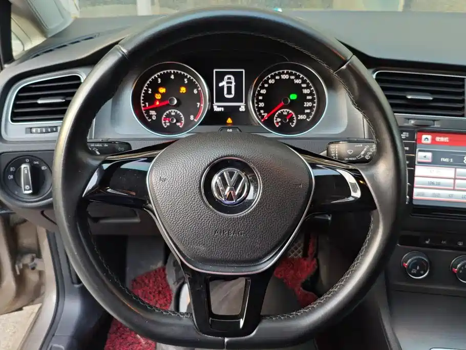 Volkswagen Golf — миниатюра 14