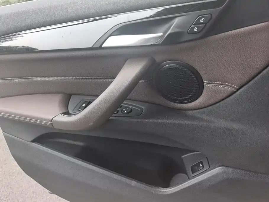 BMW X1 — миниатюра 7