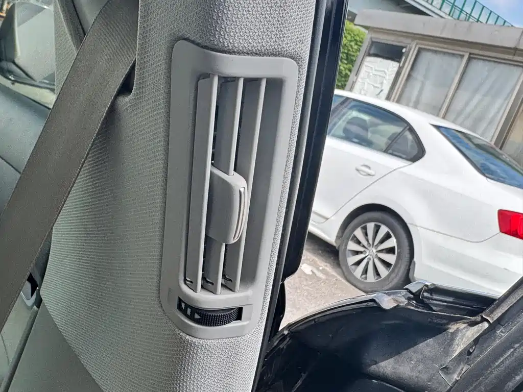 Audi A6L — миниатюра 11