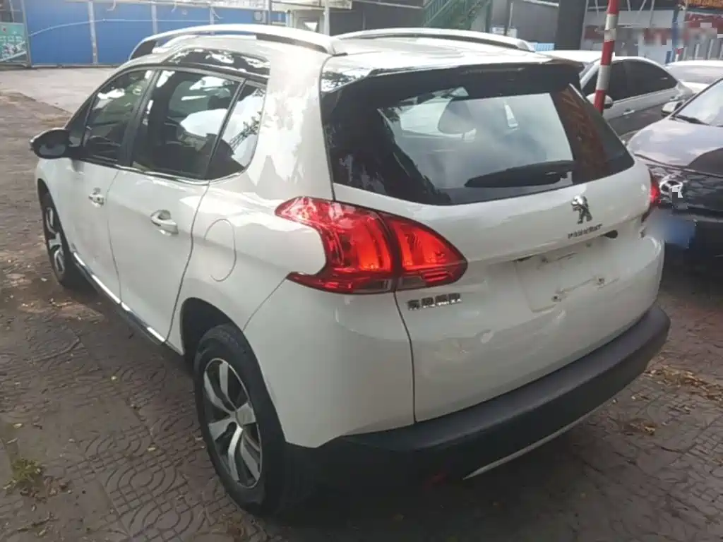 Peugeot 2008 — миниатюра 5
