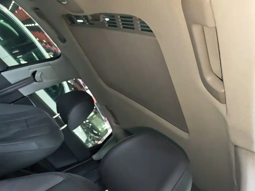 Audi A4L — миниатюра 18