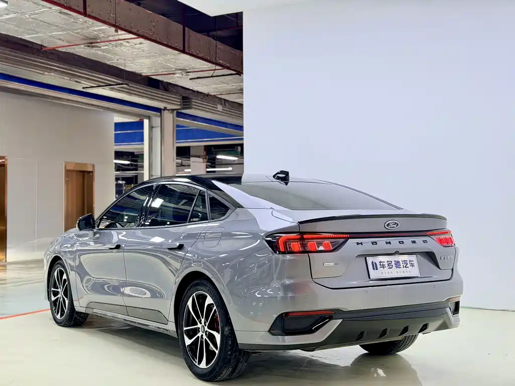 Ford Mondeo — миниатюра 4