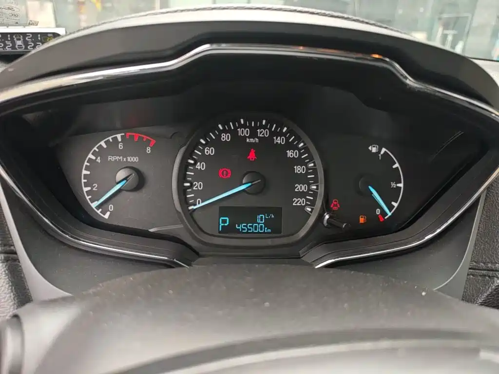 Ford Escort — миниатюра 12