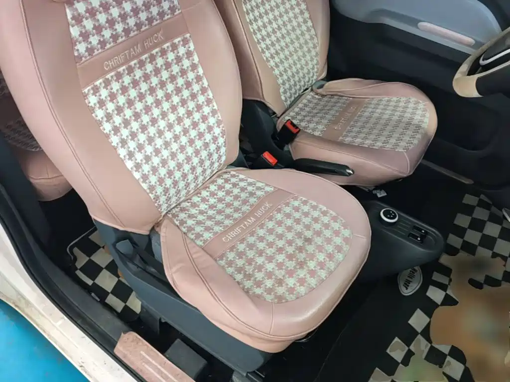 Wuling MINIEV — миниатюра 25