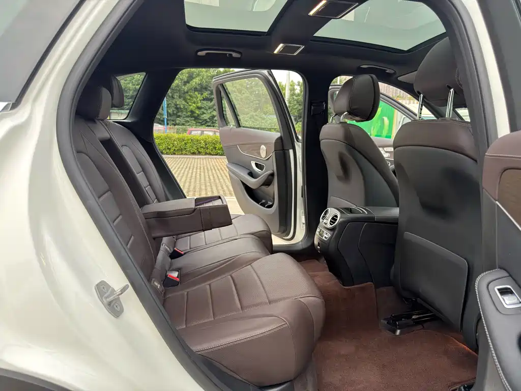 Mercedes-Benz GLC 2021 GLC 260 L 4MATIC Luxury