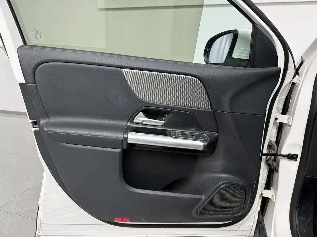Mercedes-Benz GLA — миниатюра 14