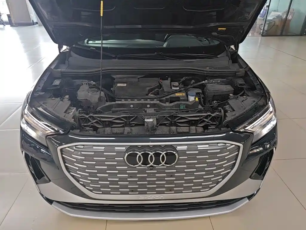 Audi Q4 e-tron — миниатюра 16