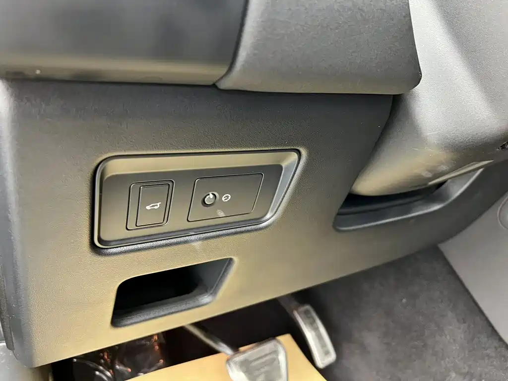 Land Rover Discovery — миниатюра 18