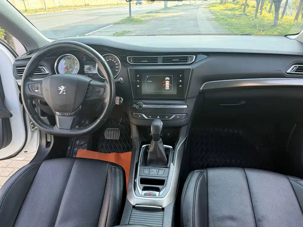 Peugeot 408 — миниатюра 5