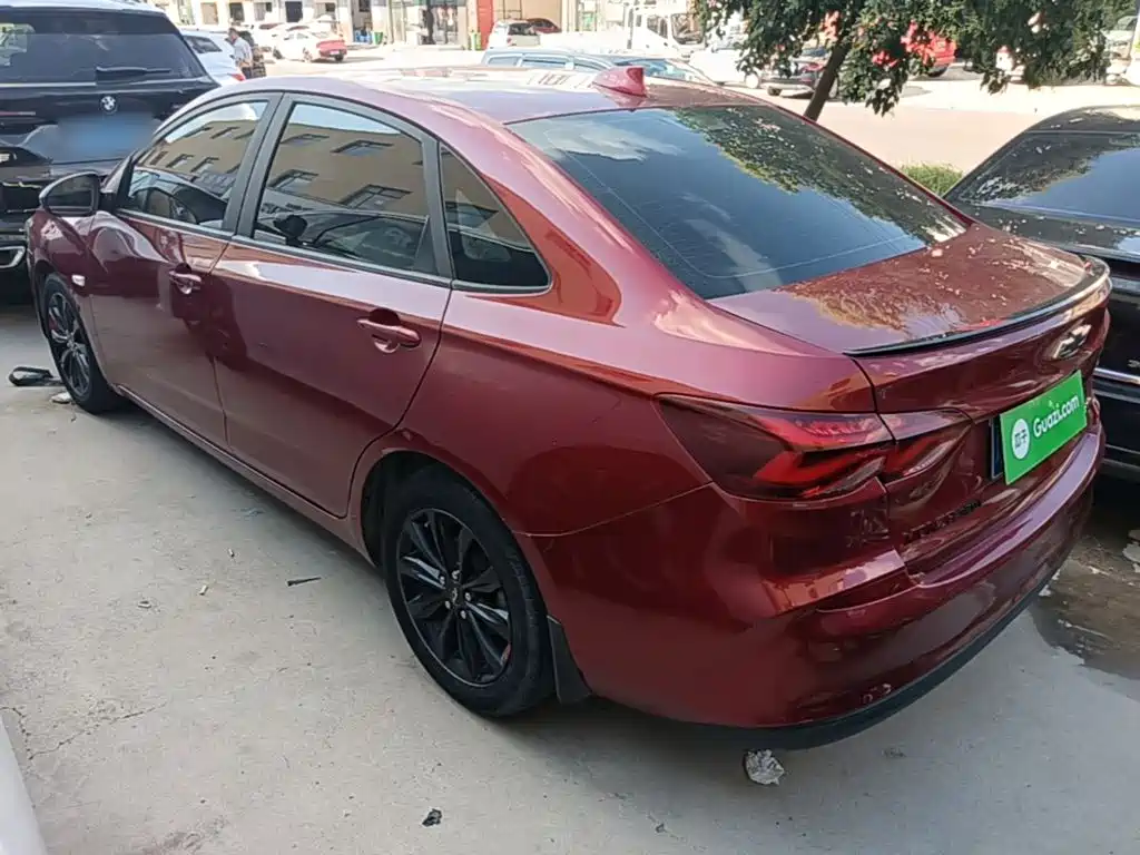 Chevrolet Monza — миниатюра 5