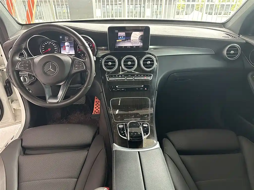 Mercedes-Benz GLC 2019 GLC 260 L 4MATIC Luxury
