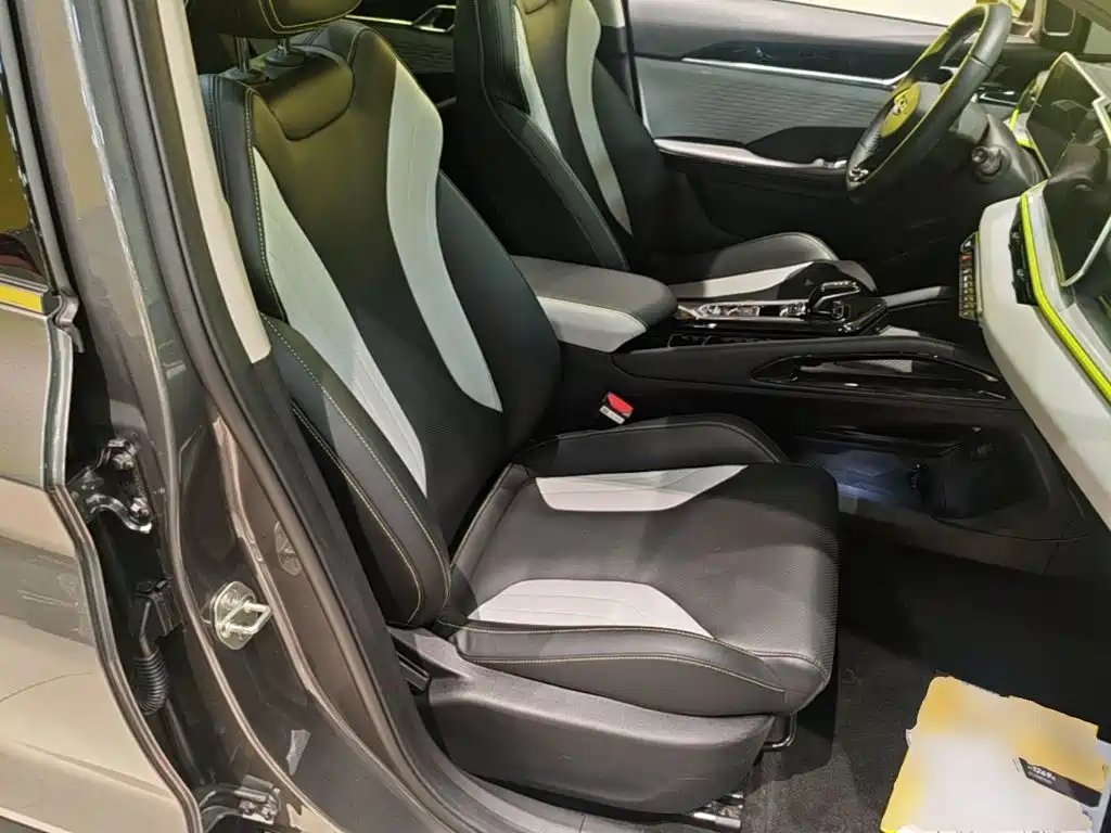 Geely Binyue — миниатюра 25