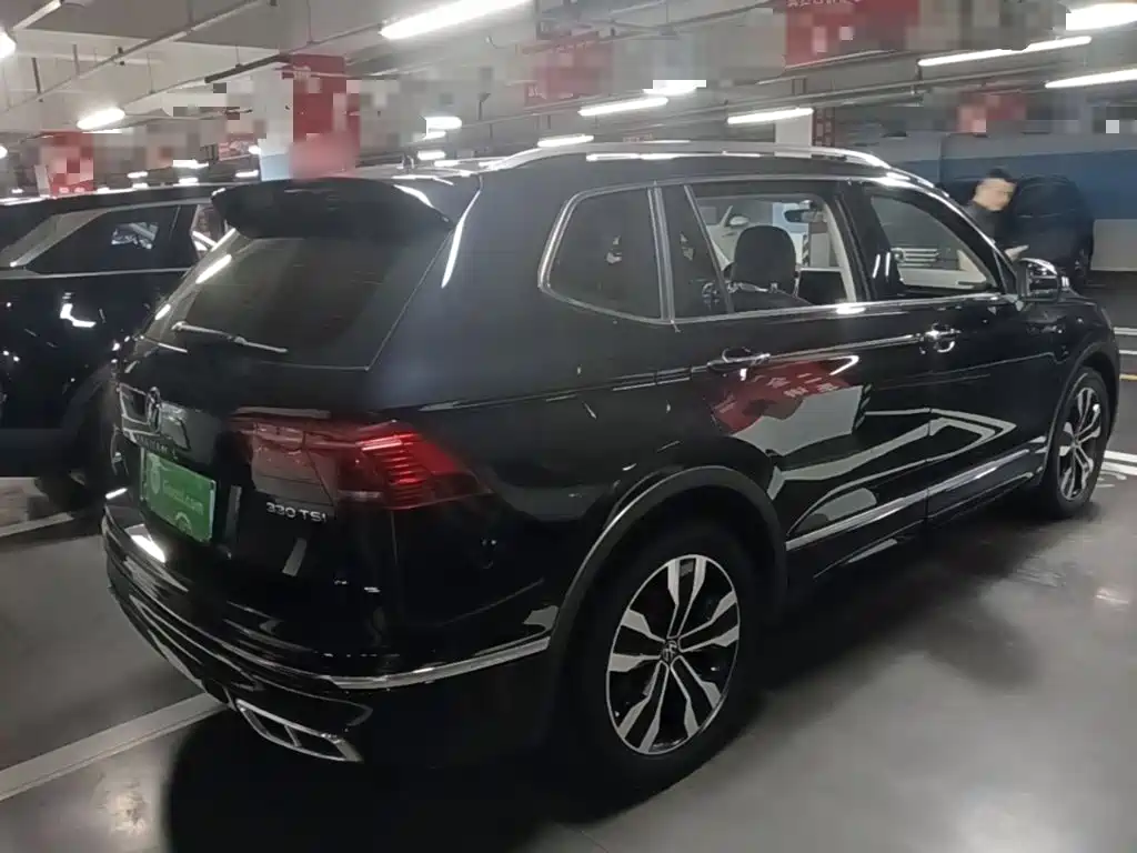 Volkswagen Tiguan L — миниатюра 7