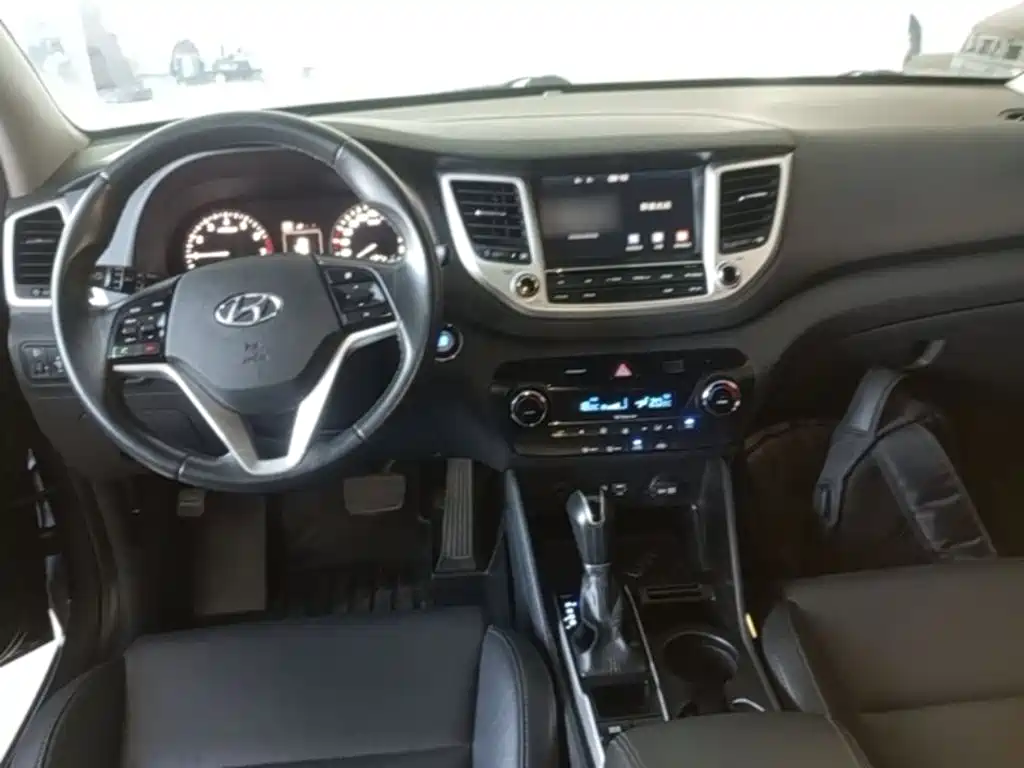 Hyundai Tucson — миниатюра 10