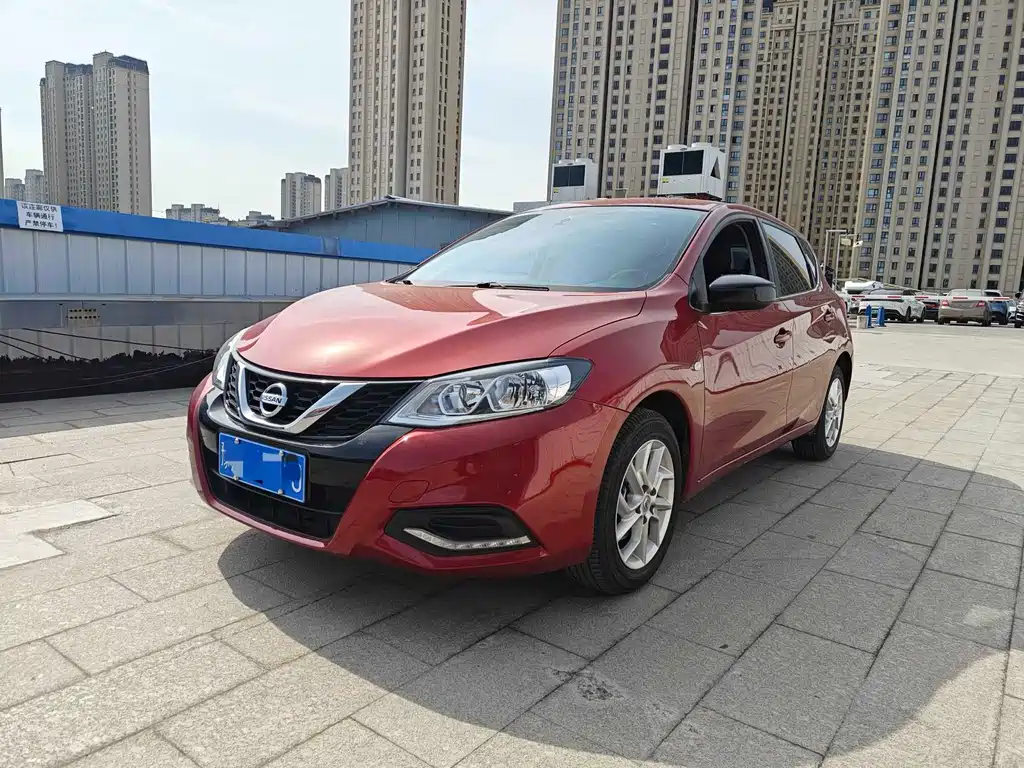 Купить Nissan Tiida