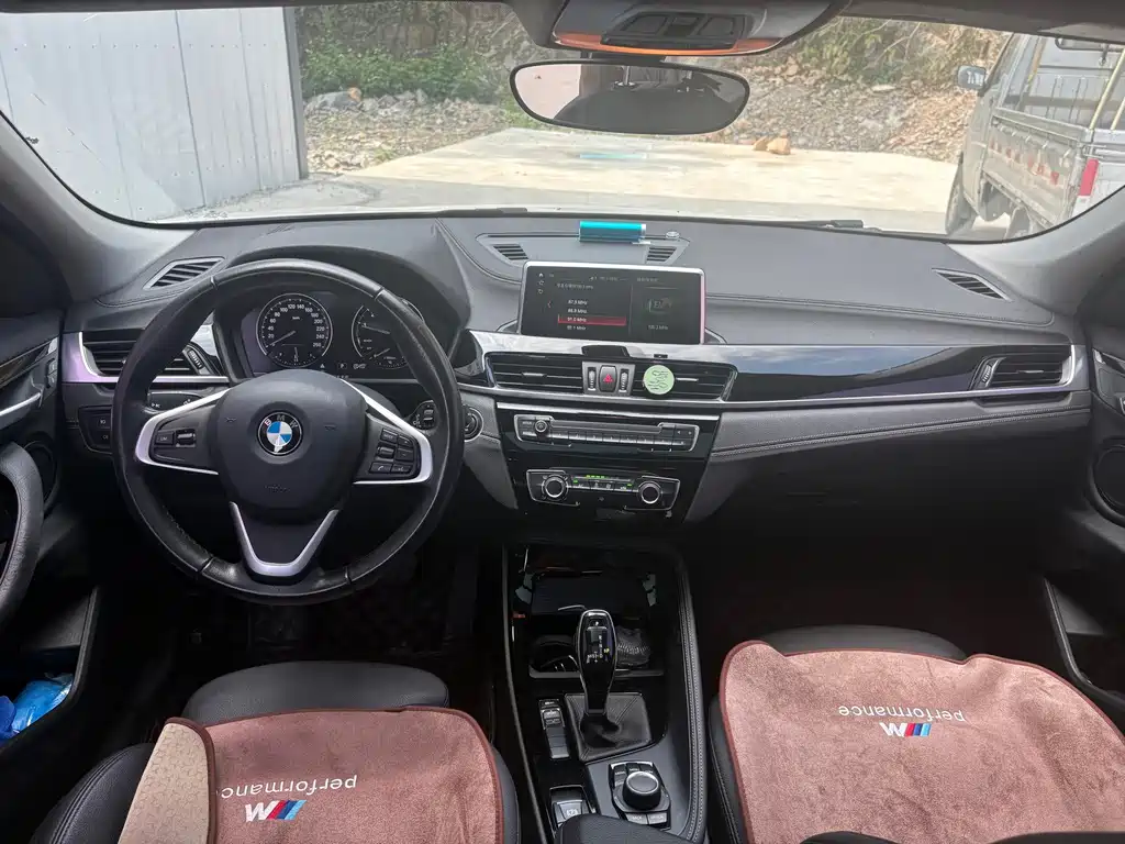 BMW X2 (Import) — миниатюра 5