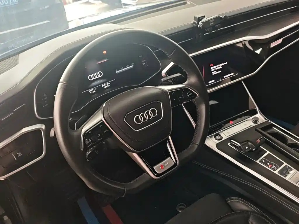 Audi A6L 2024 55 TFSI quattro Premium