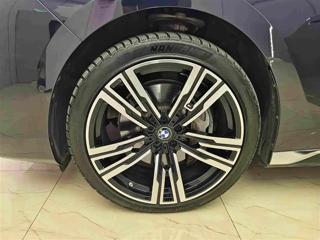 BMW 7 Series 7 2023 740Li Lead M Sport