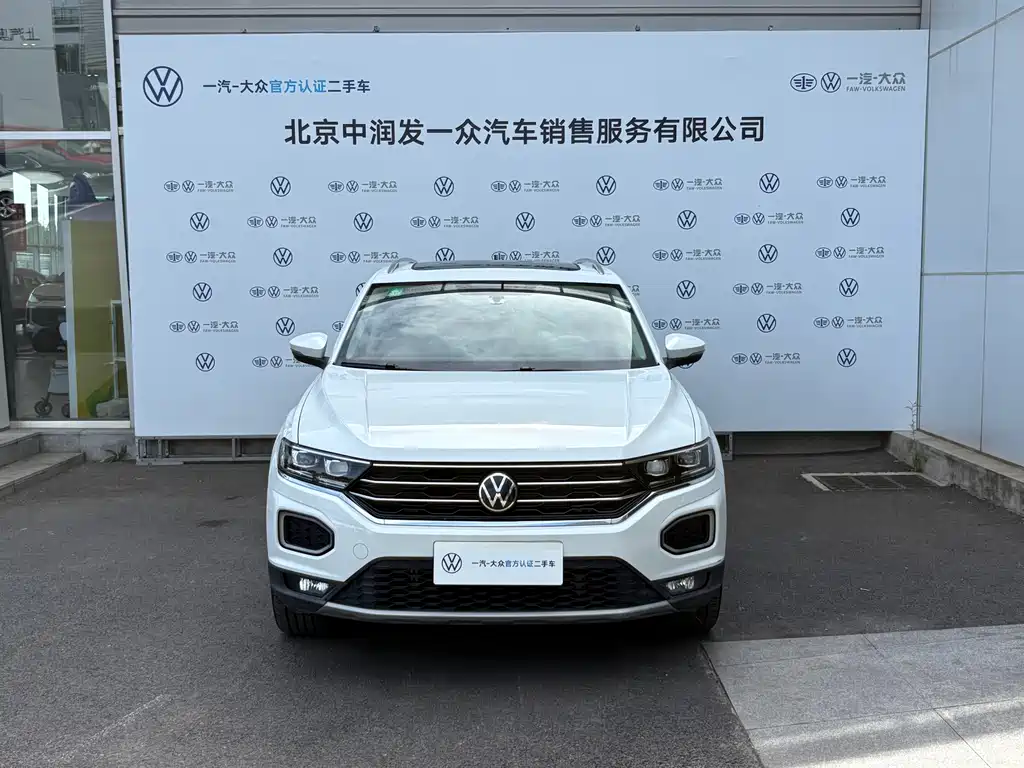 Volkswagen T-Roc - фото 2