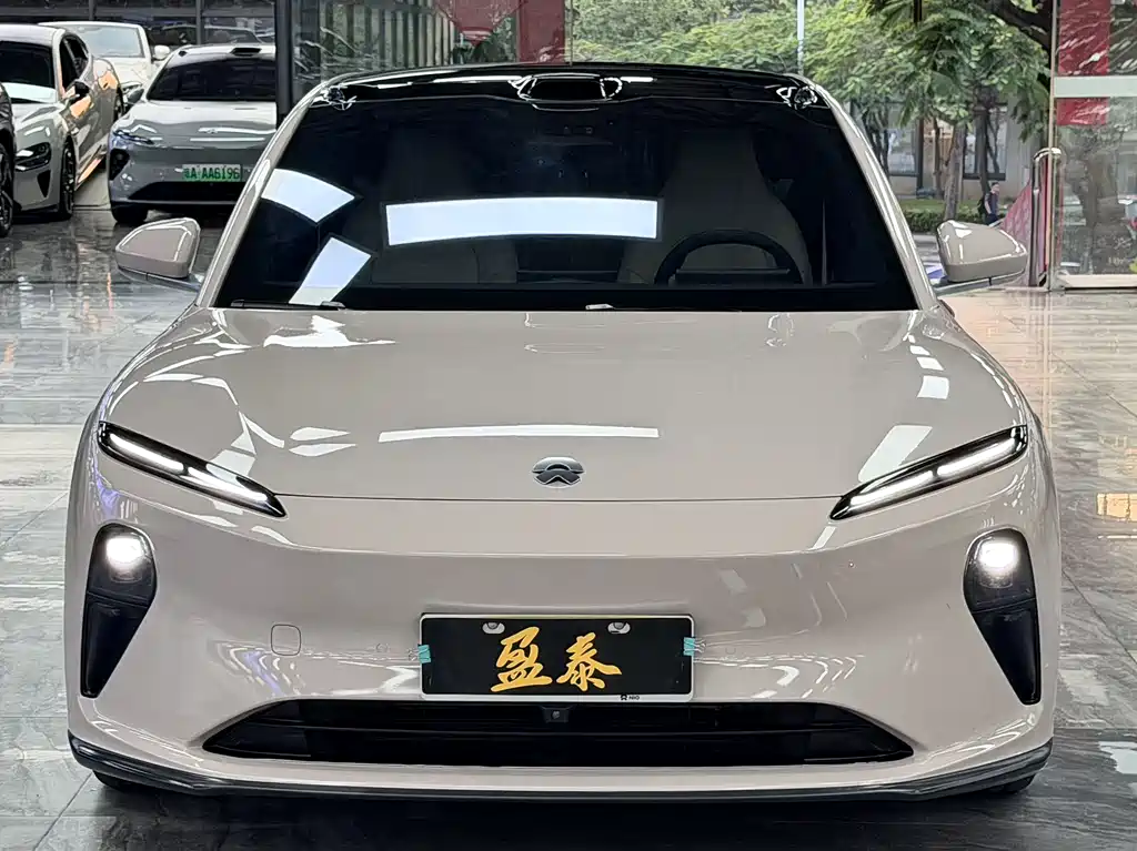 NIO ET5T — миниатюра 2