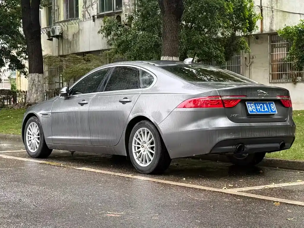Jaguar XF 2016 XF 2.0T